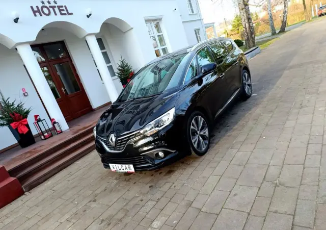 RENAULT Grand Scenic BLUE dCi 120 BLACK EDITION