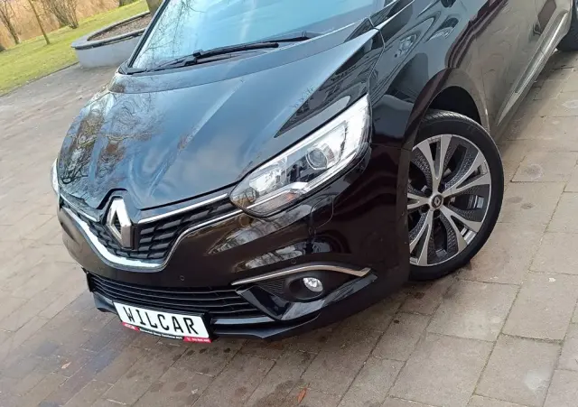 RENAULT Grand Scenic BLUE dCi 120 BLACK EDITION
