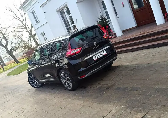 RENAULT Grand Scenic BLUE dCi 120 BLACK EDITION