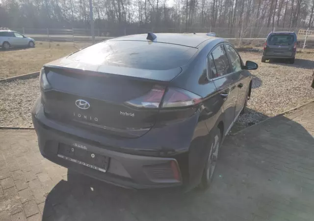 HYUNDAI IONIQ Hybrid 1.6 GDI Premium