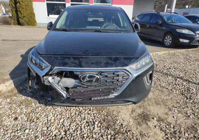HYUNDAI IONIQ Hybrid 1.6 GDI Premium
