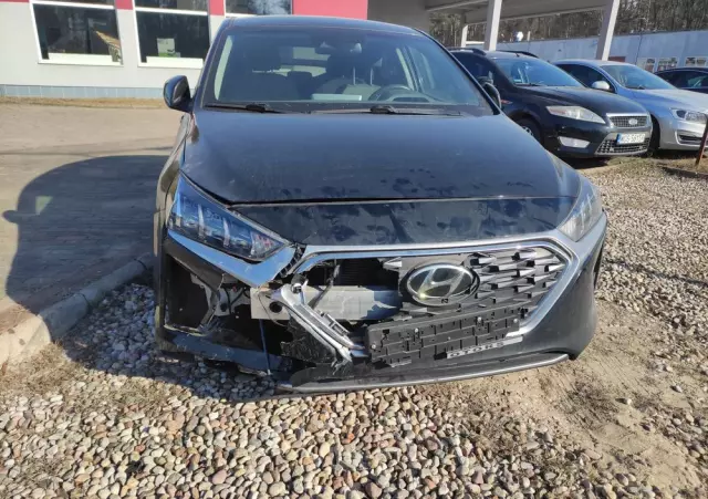 HYUNDAI IONIQ Hybrid 1.6 GDI Premium