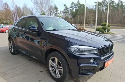 BMW X6 