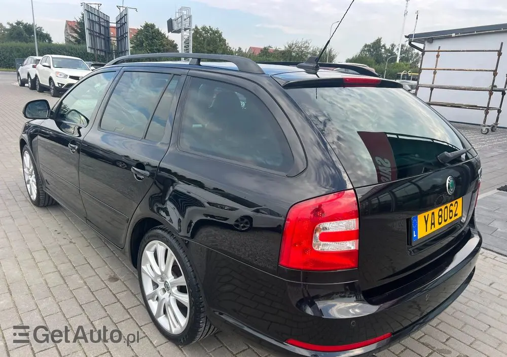 SKODA Octavia Combi 2.0 TDI CR DPF RS