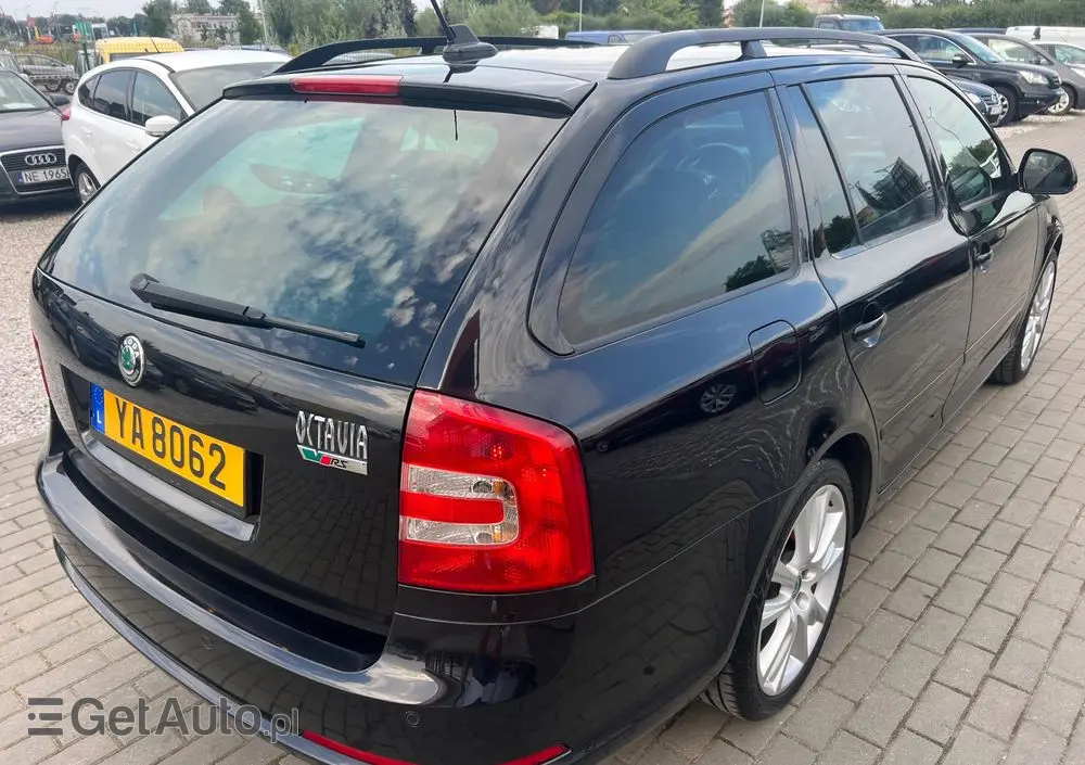 SKODA Octavia Combi 2.0 TDI CR DPF RS