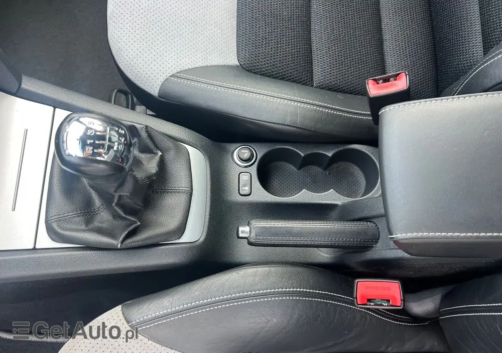 SKODA Octavia Combi 2.0 TDI CR DPF RS