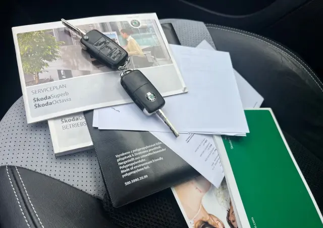 SKODA Octavia Combi 2.0 TDI CR DPF RS