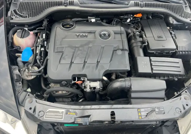 SKODA Octavia Combi 2.0 TDI CR DPF RS