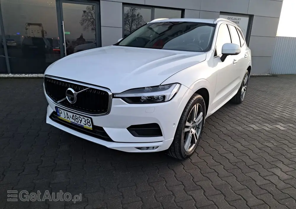 VOLVO XC 60 Ver-t6-awd-geartronic-momentum
