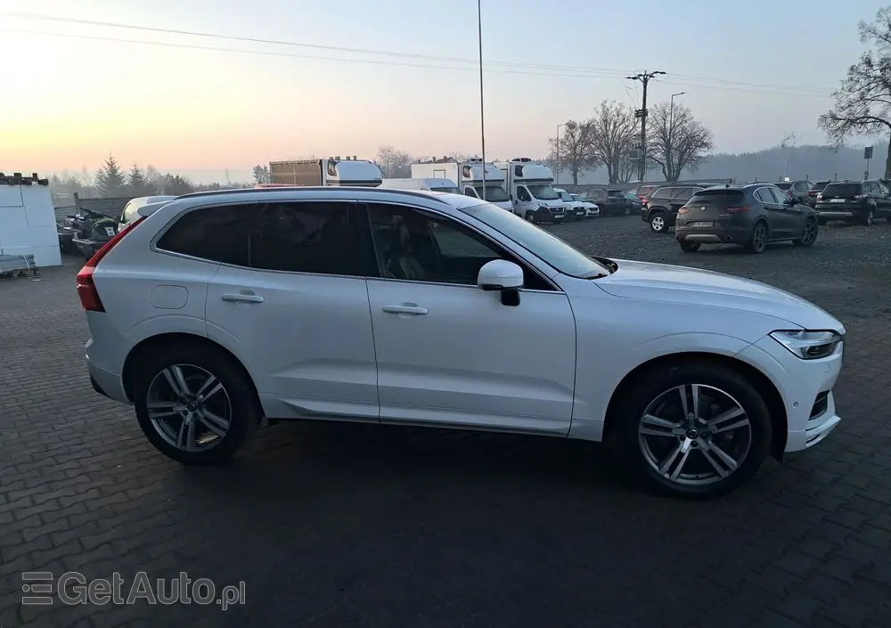 VOLVO XC 60 Ver-t6-awd-geartronic-momentum