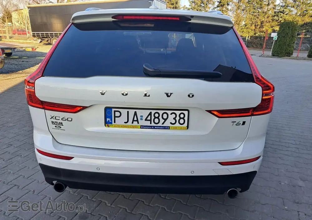 VOLVO XC 60 Ver-t6-awd-geartronic-momentum