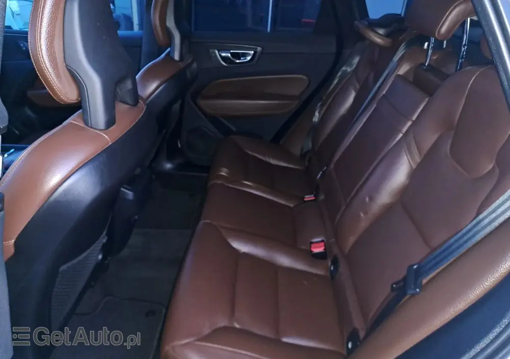 VOLVO XC 60 Ver-t6-awd-geartronic-momentum
