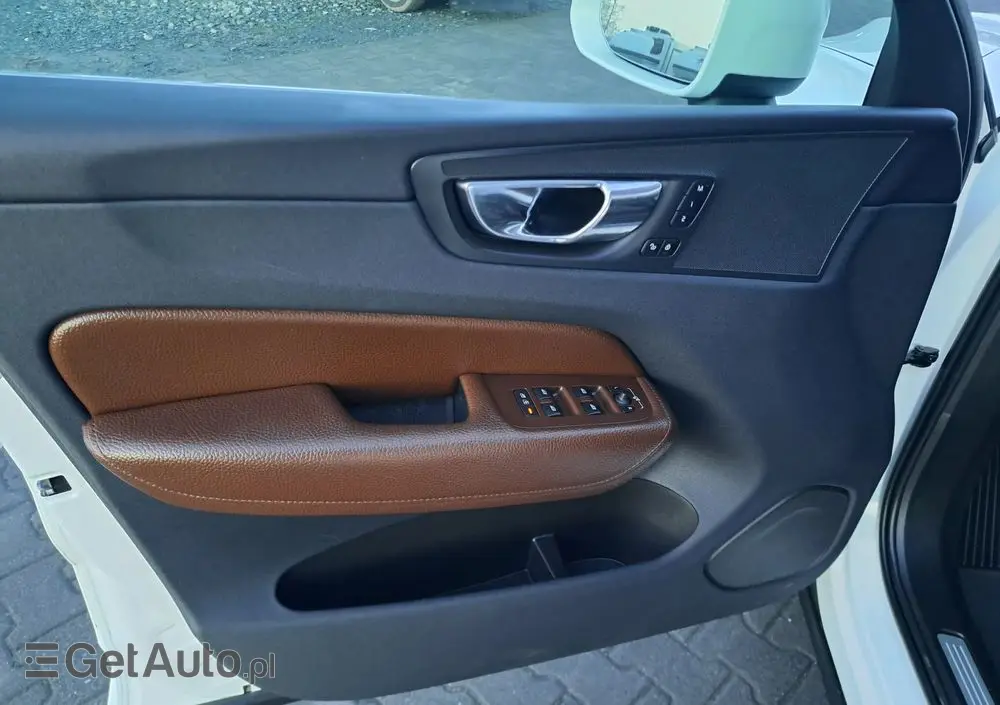 VOLVO XC 60 Ver-t6-awd-geartronic-momentum