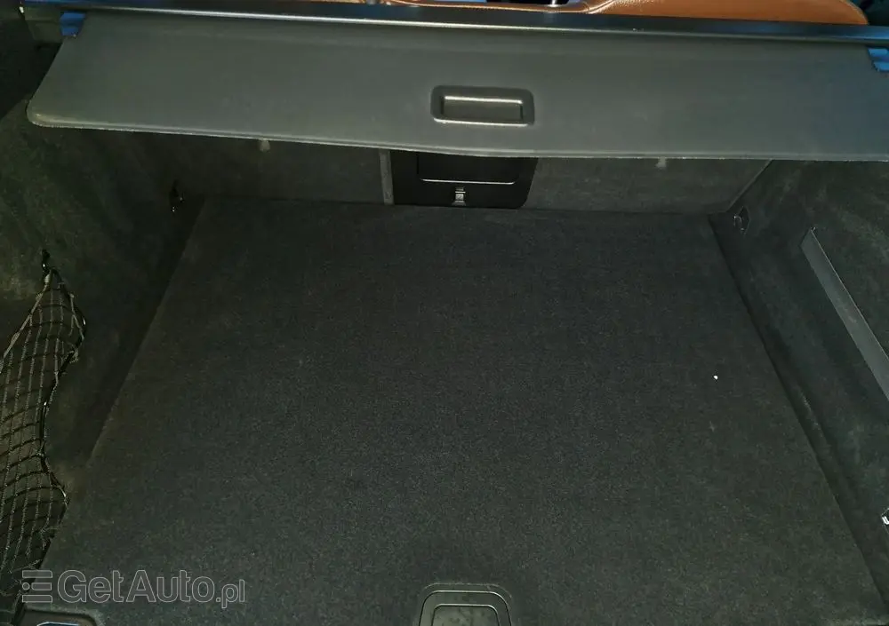 VOLVO XC 60 Ver-t6-awd-geartronic-momentum