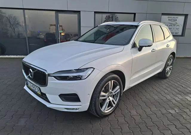VOLVO XC 60 Ver-t6-awd-geartronic-momentum