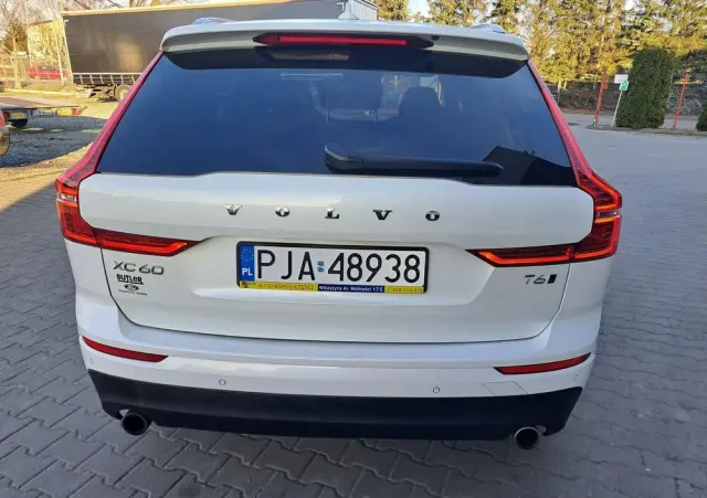 VOLVO XC 60 Ver-t6-awd-geartronic-momentum