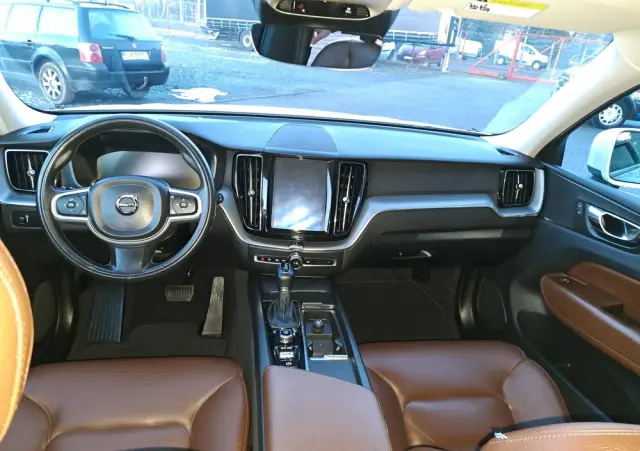 VOLVO XC 60 Ver-t6-awd-geartronic-momentum