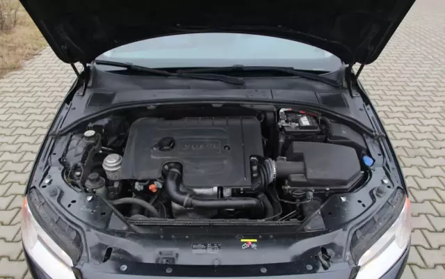 VOLVO V70 1.6D DRIVe Summum