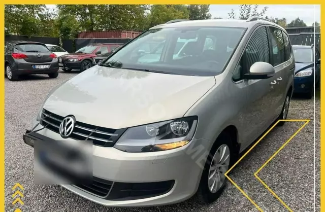VOLKSWAGEN Sharan 