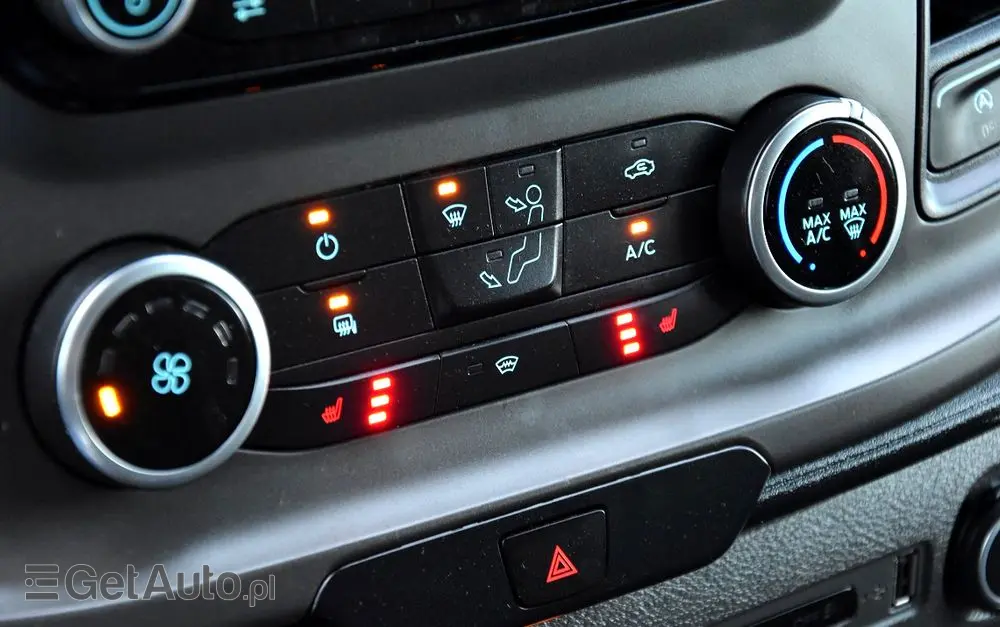 FORD TRANSIT CUSTOM 300 L2H1 