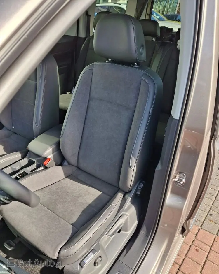 VOLKSWAGEN Caddy Maxi 2.0 TDI Style DSG