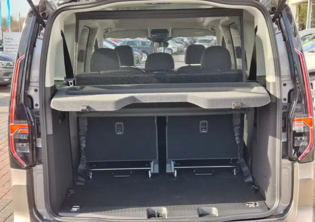 VOLKSWAGEN Caddy Maxi 2.0 TDI Style DSG