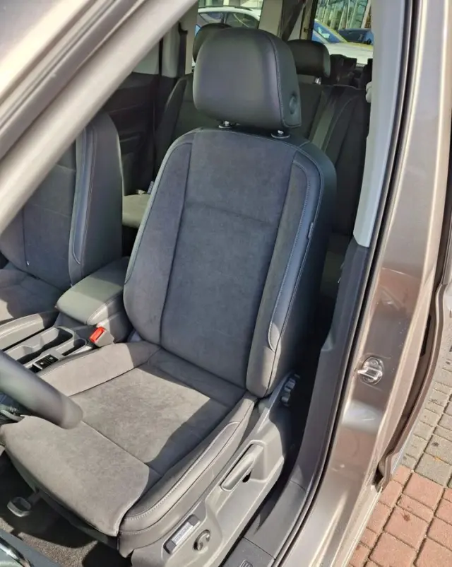 VOLKSWAGEN Caddy Maxi 2.0 TDI Style DSG