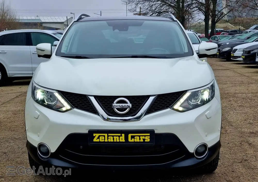 NISSAN Qashqai 1.2 DIG-T Tekna