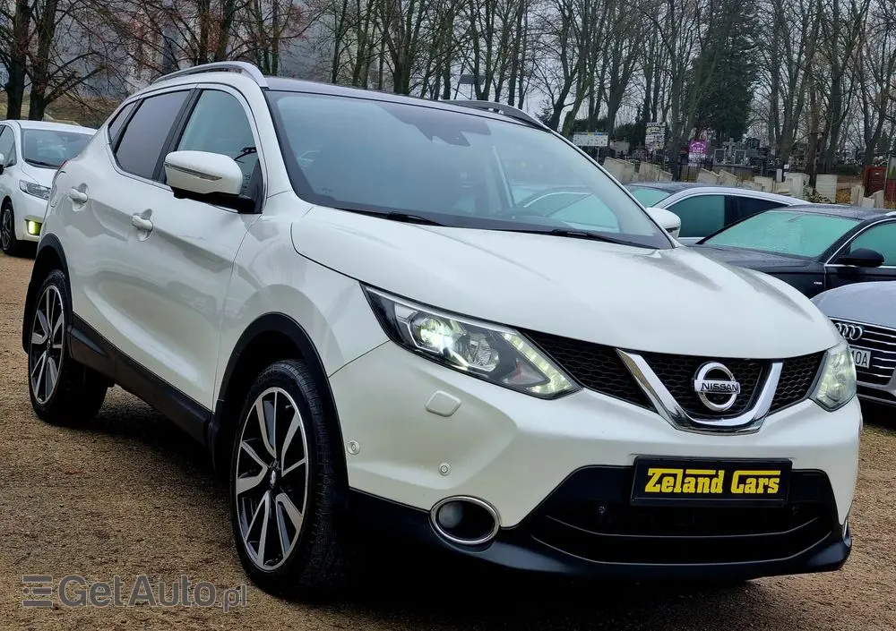 NISSAN Qashqai 1.2 DIG-T Tekna