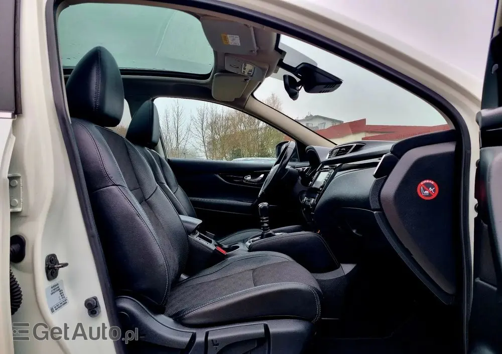 NISSAN Qashqai 1.2 DIG-T Tekna