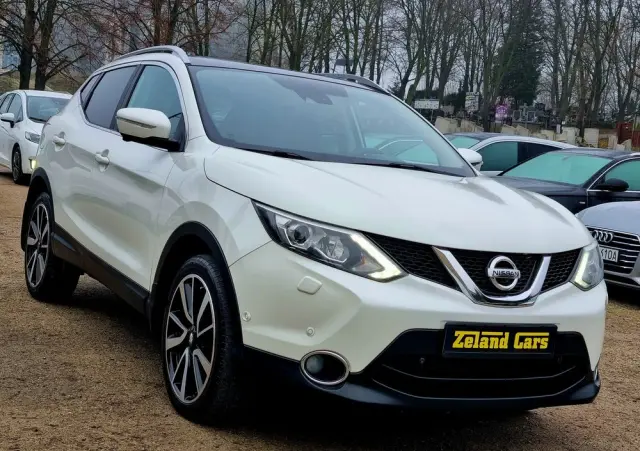 NISSAN Qashqai 1.2 DIG-T Tekna