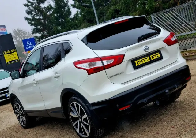 NISSAN Qashqai 1.2 DIG-T Tekna