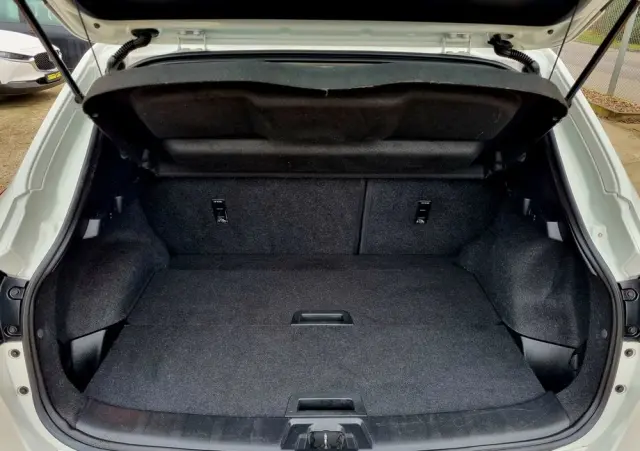 NISSAN Qashqai 1.2 DIG-T Tekna