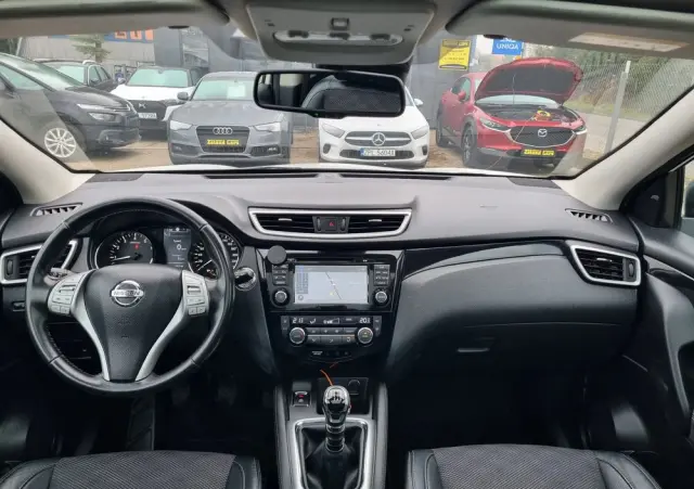 NISSAN Qashqai 1.2 DIG-T Tekna