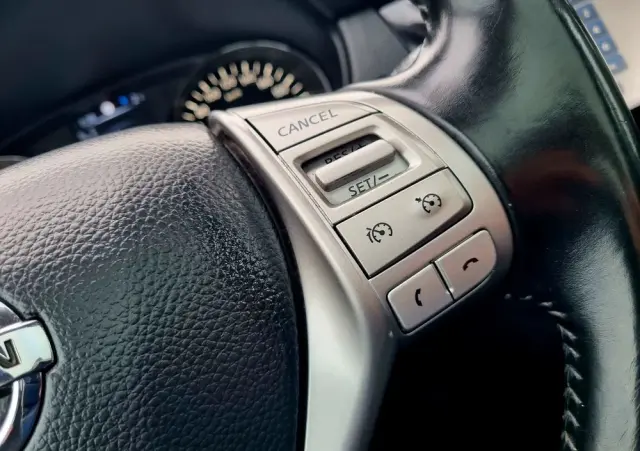 NISSAN Qashqai 1.2 DIG-T Tekna