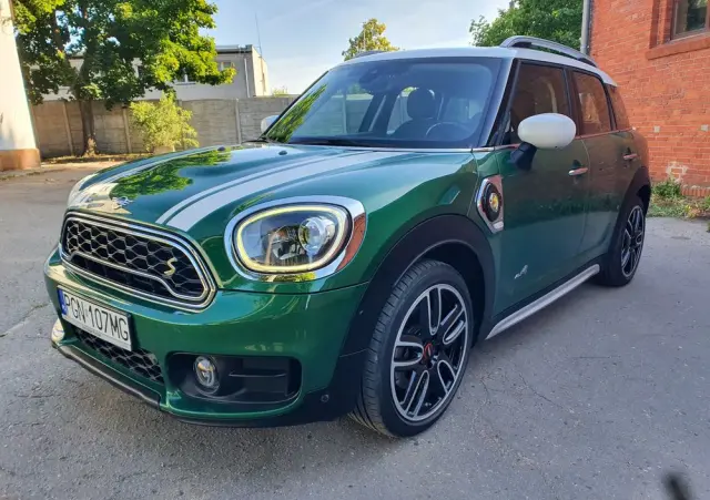 MINI Countryman Cooper SE All4 John Cooper Works Trim