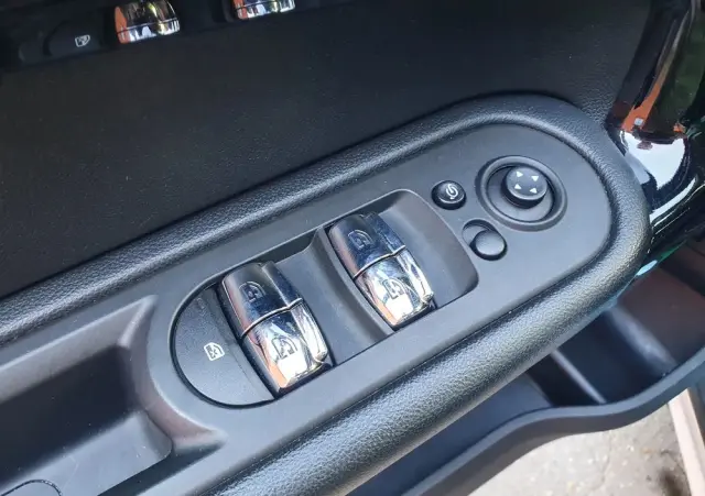 MINI Countryman Cooper SE All4 John Cooper Works Trim