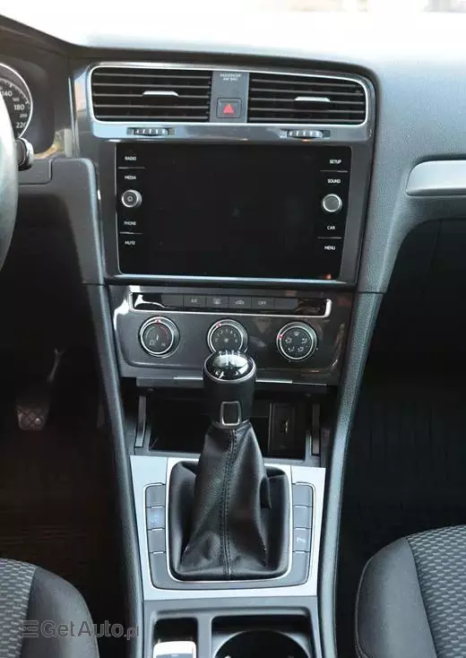 VOLKSWAGEN Golf VII 1.6 TDI BMT Trendline