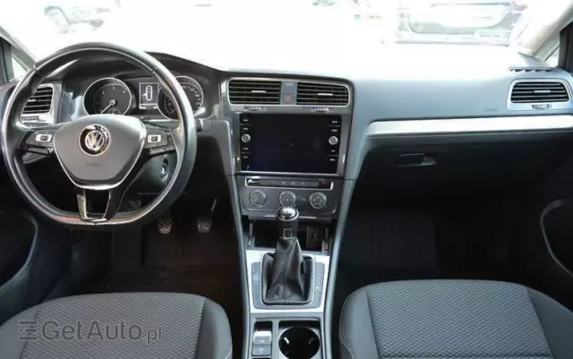 VOLKSWAGEN Golf VII 1.6 TDI BMT Trendline