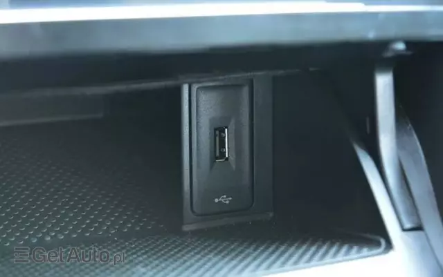 VOLKSWAGEN Golf VII 1.6 TDI BMT Trendline