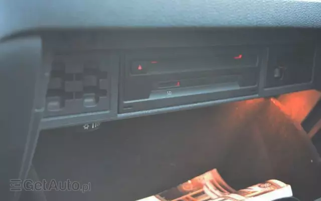 VOLKSWAGEN Golf VII 1.6 TDI BMT Trendline