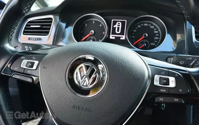 VOLKSWAGEN Golf VII 1.6 TDI BMT Trendline