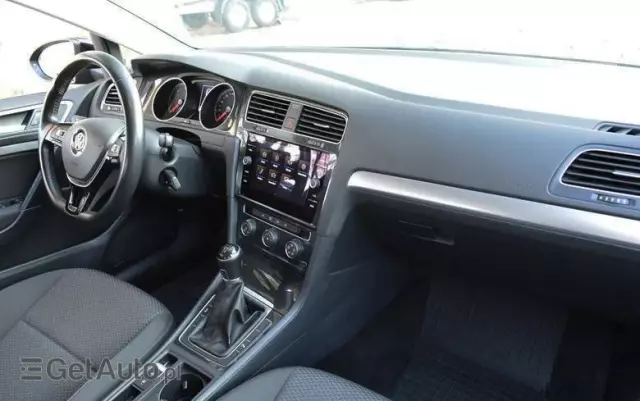 VOLKSWAGEN Golf VII 1.6 TDI BMT Trendline