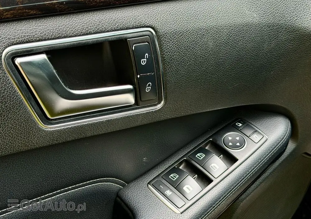 MERCEDES-BENZ Klasa E 200 7G-TRONIC Avantgarde