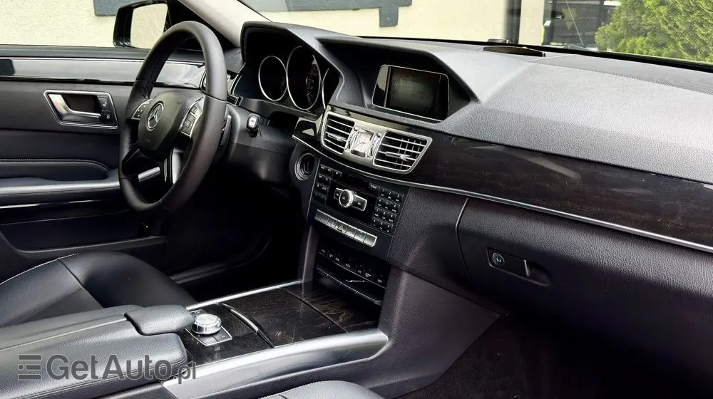 MERCEDES-BENZ Klasa E 200 7G-TRONIC Avantgarde