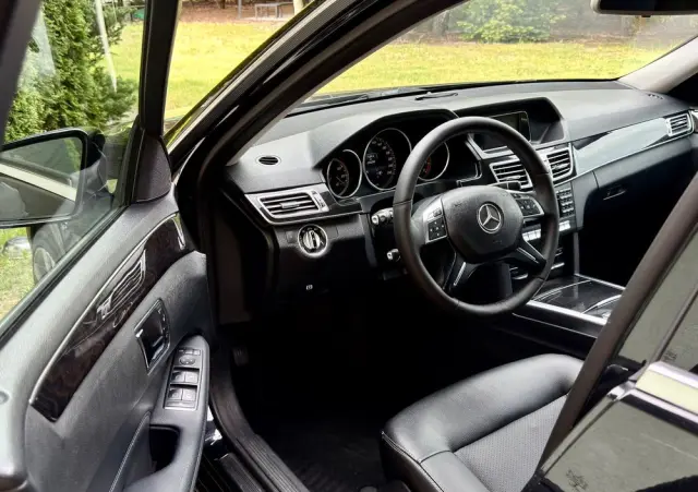 MERCEDES-BENZ Klasa E 200 7G-TRONIC Avantgarde