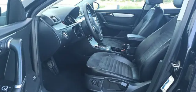 VOLKSWAGEN Passat 2.0 TDI DPF Highline DSG