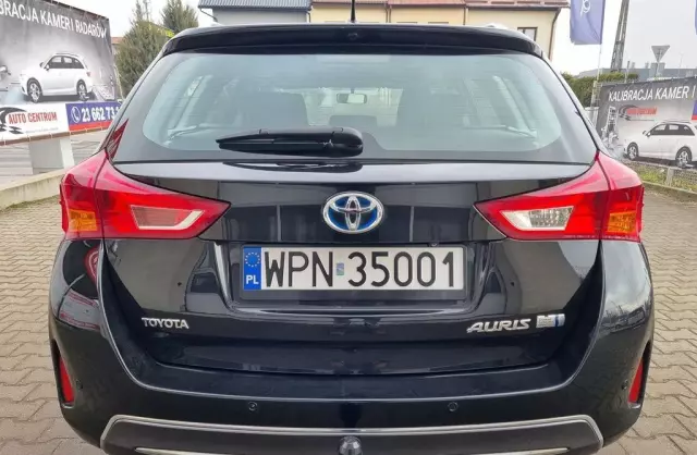 TOYOTA Auris 