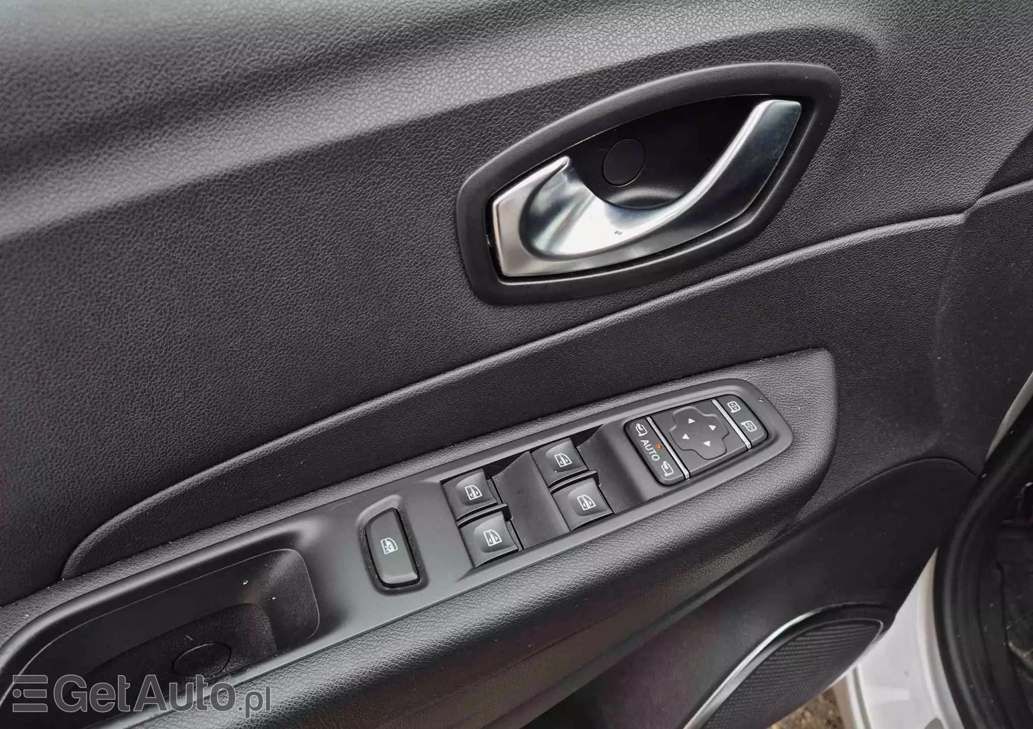 RENAULT Captur 0.9 Energy TCe Limited