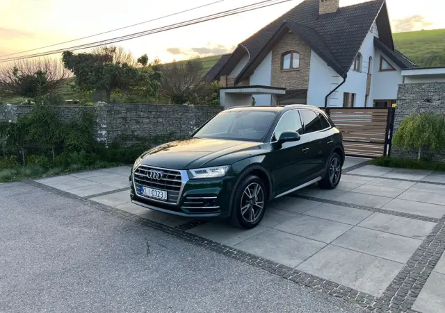 AUDI Q5 2.0 TDI Quattro Design S tronic